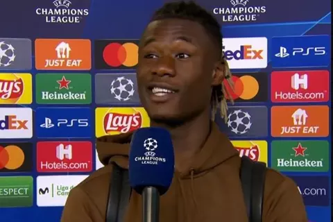 كامافينجا يعلق على واقعة ألفاريز: أغرب ركلة جزاء رأيتها في حياتي